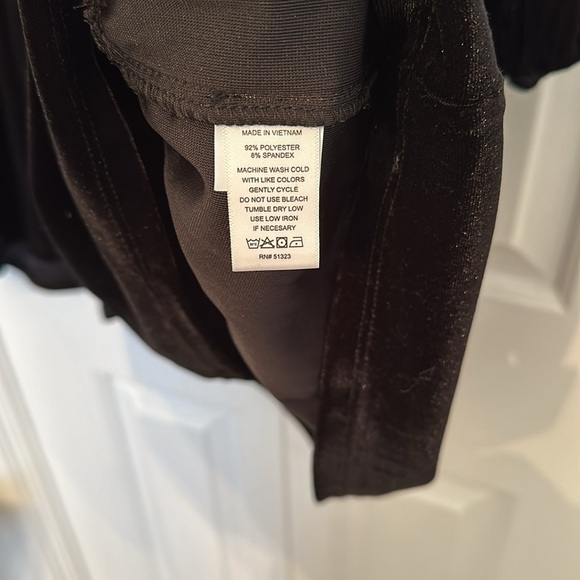 Cece Black Velour Dress - Picture 5 of 5